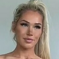 Alex Paige Moore Nøgen