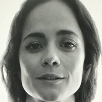 Alice Braga Nøgen