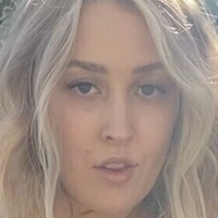 Amea May Nøgen