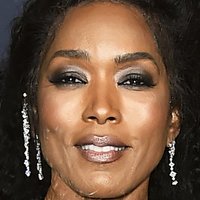 Angela Bassett Nøgen
