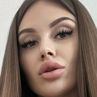 Anisa Kiss Nøgen