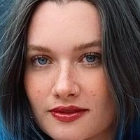 Annalise Mahanes Nøgen