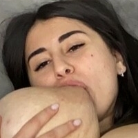 Aria Carroll Nøgen