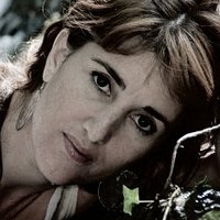 Astrid Combes Nøgen