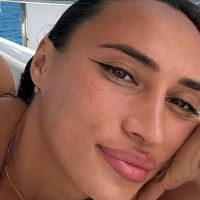 Astrid nelsia officiel Nøgen