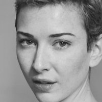 Ava Verne Nøgen