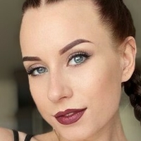 AvaDyson Nøgen