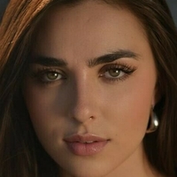 Beatrice Coari Nøgen