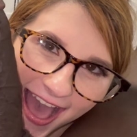 Bess Breast Nøgen