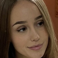 Briony Gata Nøgen