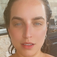 Bruna Unzueta Nøgen