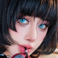 Byoru Social Media Nøgen