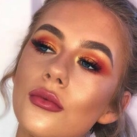 Caitlin Dixon Nøgen
