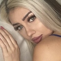 Camilarreyna Nøgen