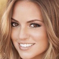 Cara Provenzano Nøgen