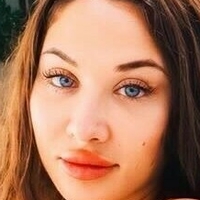 Casey Cherries Nøgen