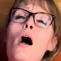 Cassie Amari Nøgen