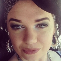 Catherine Sharples Nøgen