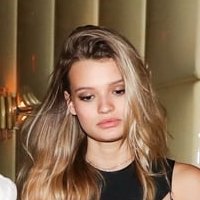 Cayley King Nøgen