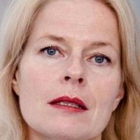 Corinna Kirchhoff Nøgen