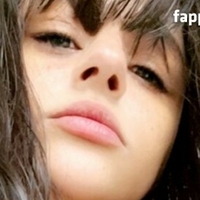 Egyptian Dana Nøgen