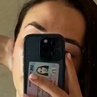 Ella Mills Nøgen