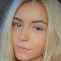ellamoorepls Nøgen