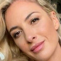 Ema Stokholma Nøgen