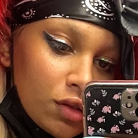 Ember Suxxx Nøgen