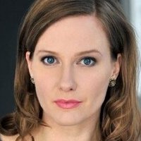 Emily Holmes Nøgen