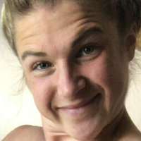 emilyjbrand98 Nøgen