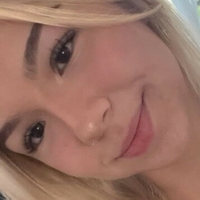 Emilyynl Nøgen