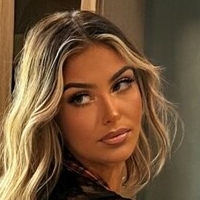 Emma Nova Nøgen
