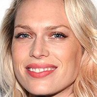 Erin Foster Nøgen