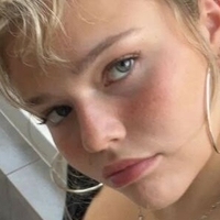 Faye Montana Nøgen