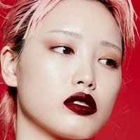Fernanda Ly Nøgen