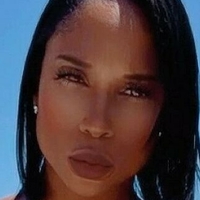 Hannah Aldoroty Nøgen