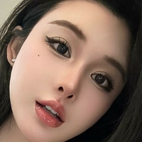 Ivy Ai.lin20_ Nøgen