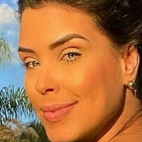 Ivy Moraes Nøgen