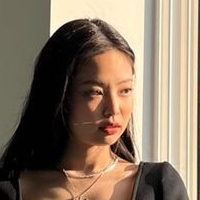 Jennie | BLΛƆKPIИK Nøgen