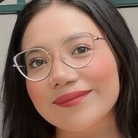 Karen Flores Nøgen