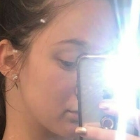Kayla Wire Nøgen