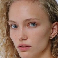 Kim Van der Laan Nøgen