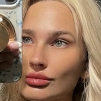 Krista Weiss Nøgen