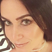 Larissa Erthal Nøgen