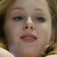 Laura Lit Nøgen