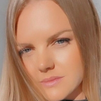 laureraccuzo_ Nøgen