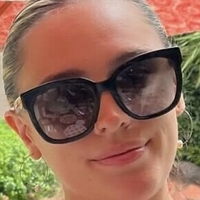 Lexi Patenaude Nøgen