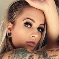 lia.reed.official Nøgen