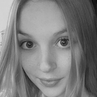 Lilly A Nøgen